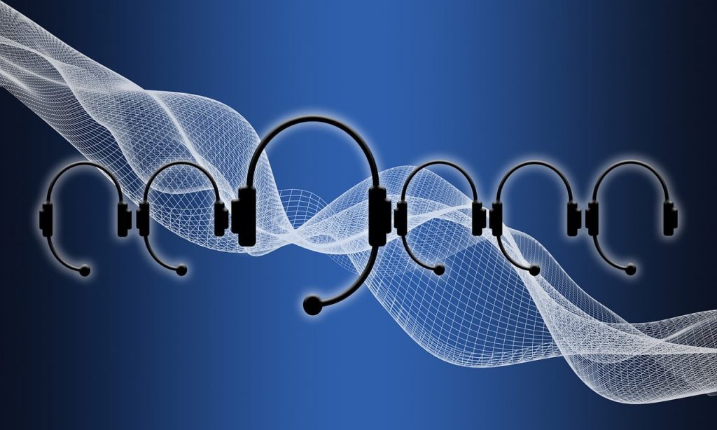 casque connecté au web , pret a donner un conseils